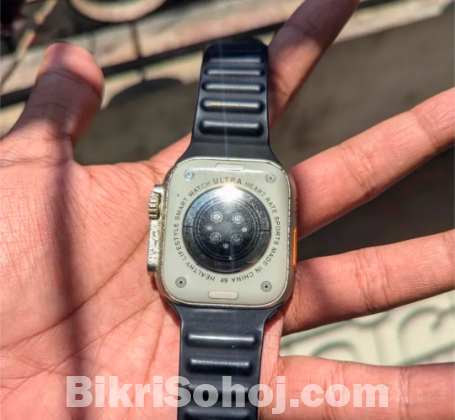 HW8 ULTRA MAX smart watch